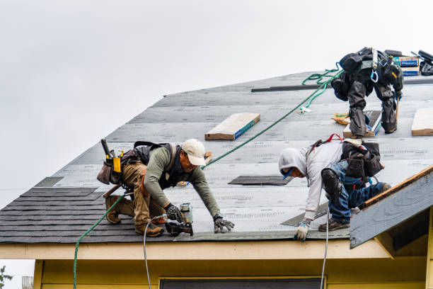 Professional Gutter Installation technician working in Rockford, IL